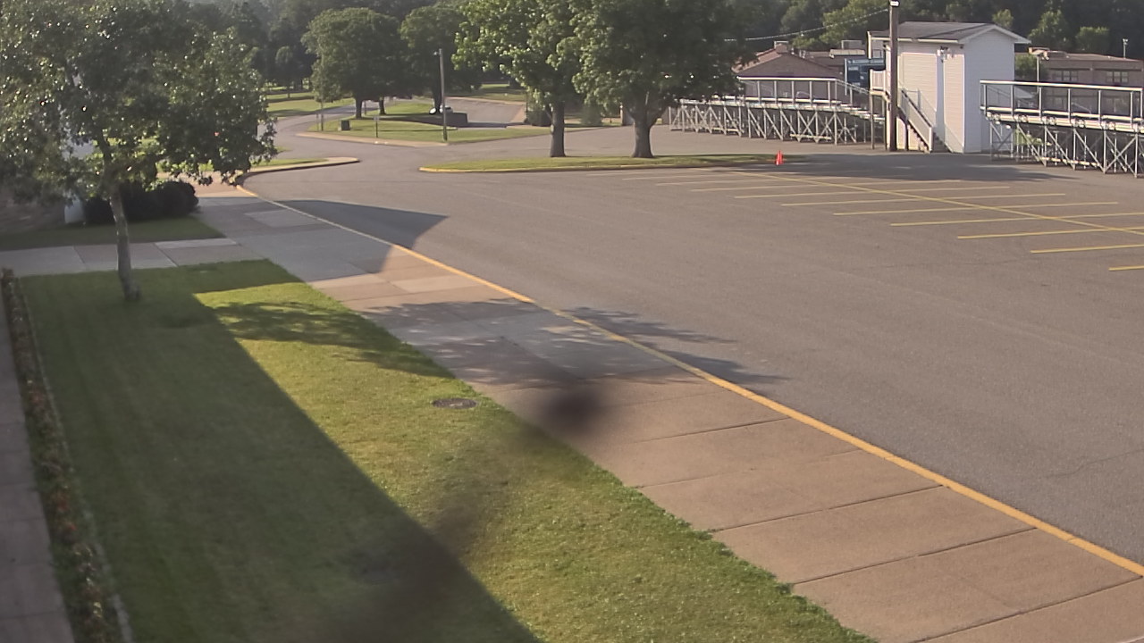 Thumbnail for current weather camera view from Allegheny Clarion Valley SHS in Richland Township, Pennsylvania