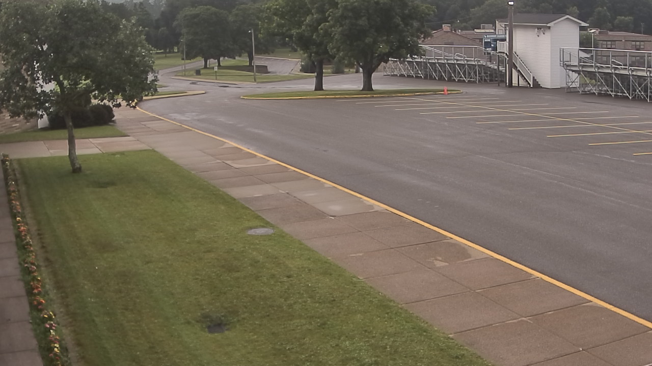 Thumbnail for current weather camera view from Allegheny Clarion Valley SHS in Richland Township, Pennsylvania