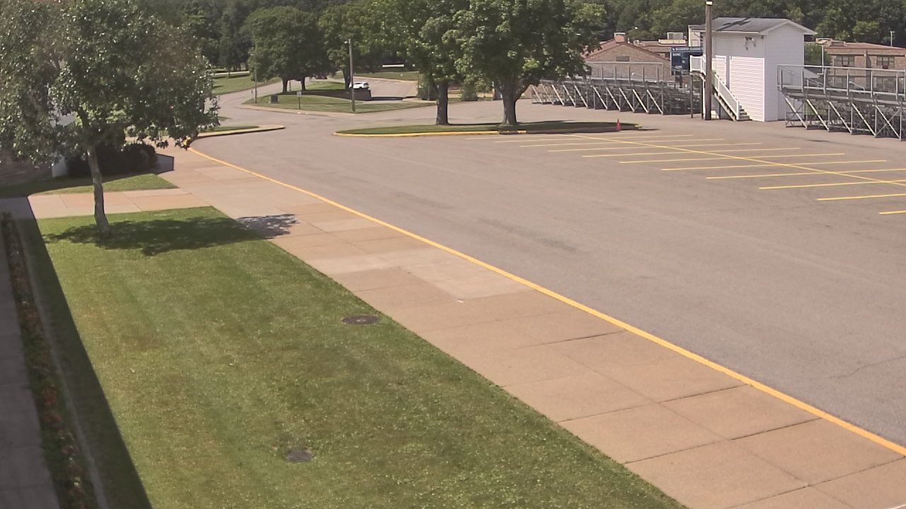 Thumbnail for current weather camera view from Allegheny Clarion Valley SHS in Richland Township, Pennsylvania