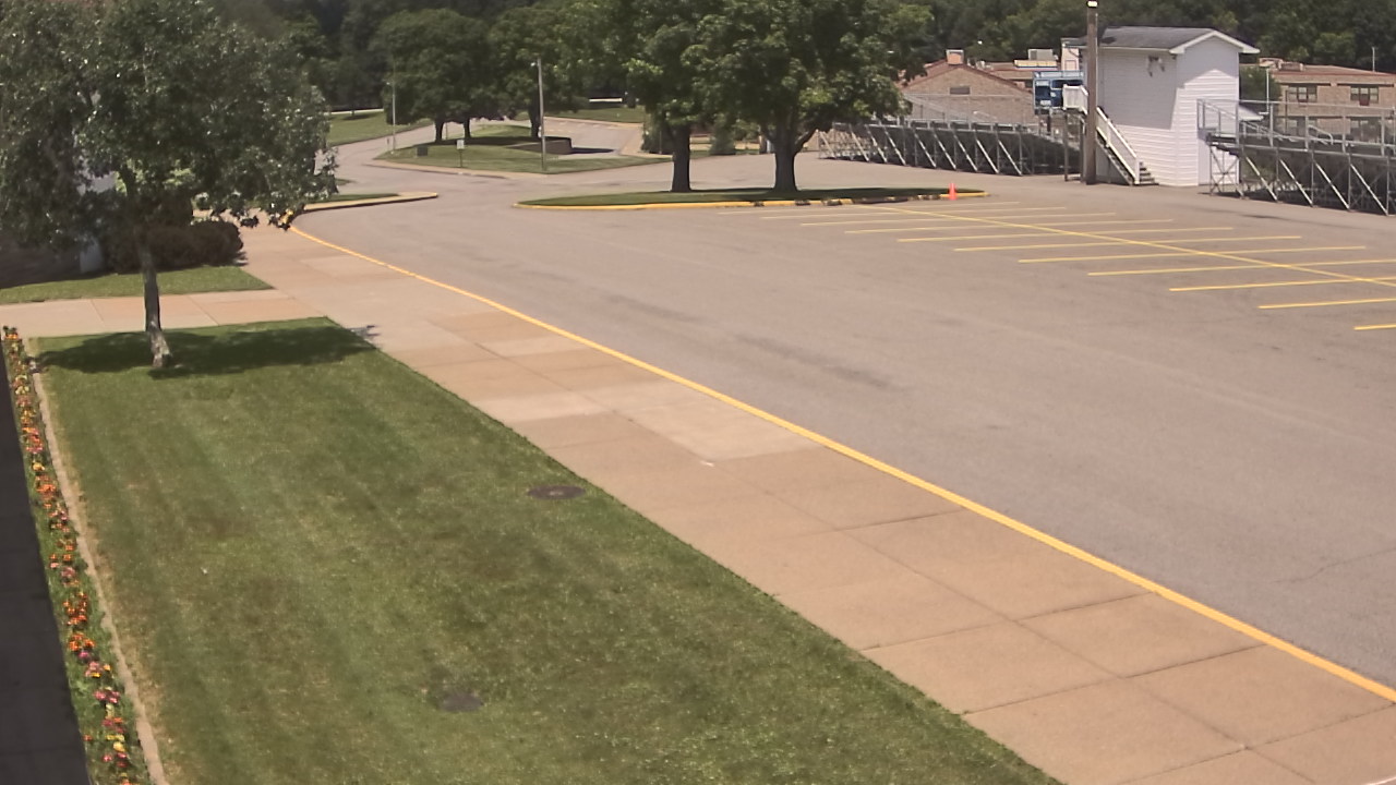 Thumbnail for current weather camera view from Allegheny Clarion Valley SHS in Richland Township, Pennsylvania