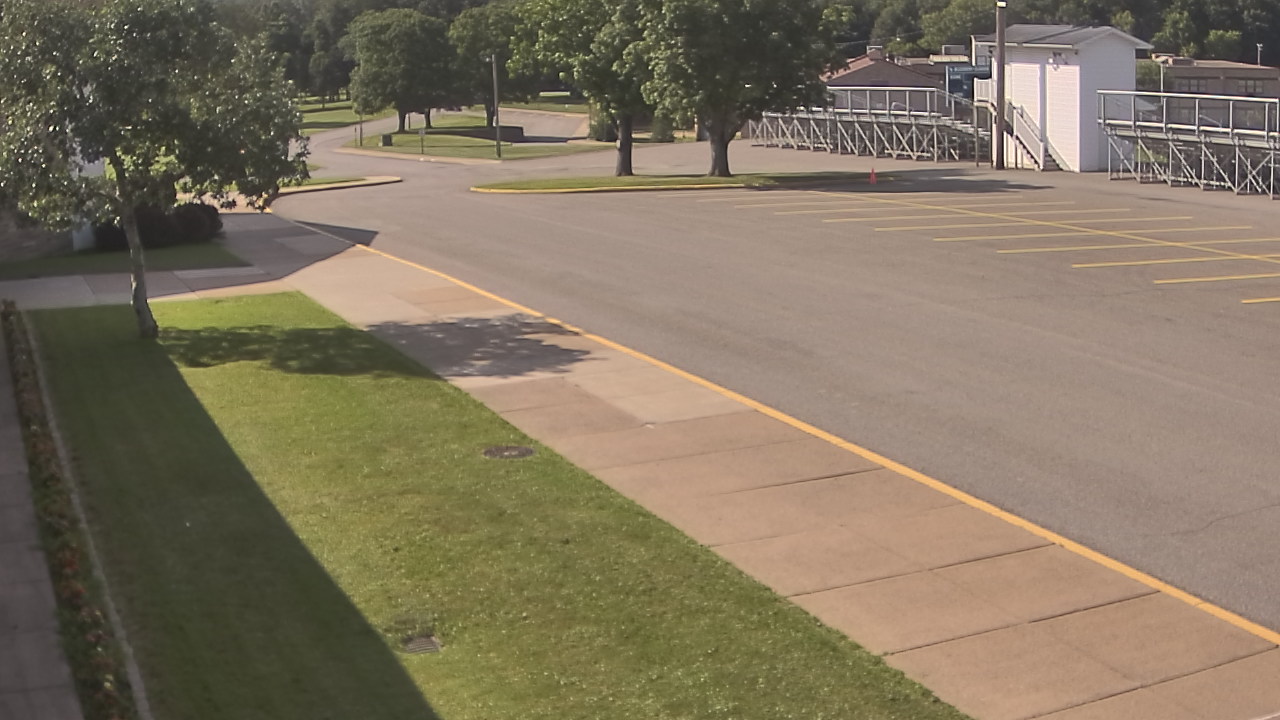 Thumbnail for current weather camera view from Allegheny Clarion Valley SHS in Richland Township, Pennsylvania