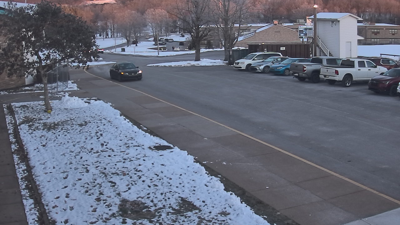 Thumbnail for current weather camera view from Allegheny Clarion Valley SHS in Richland Township, Pennsylvania