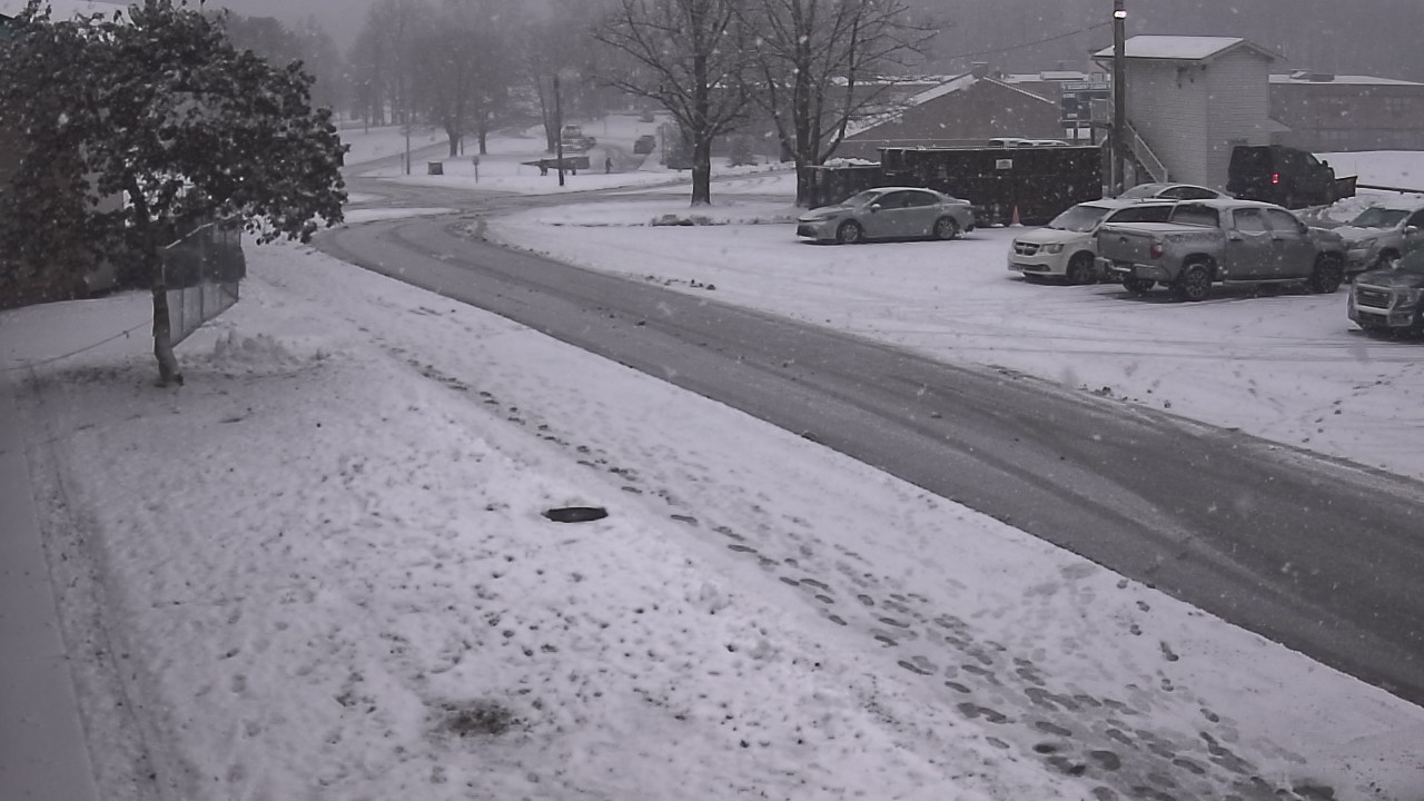 Thumbnail for current weather camera view from Allegheny Clarion Valley SHS in Richland Township, Pennsylvania