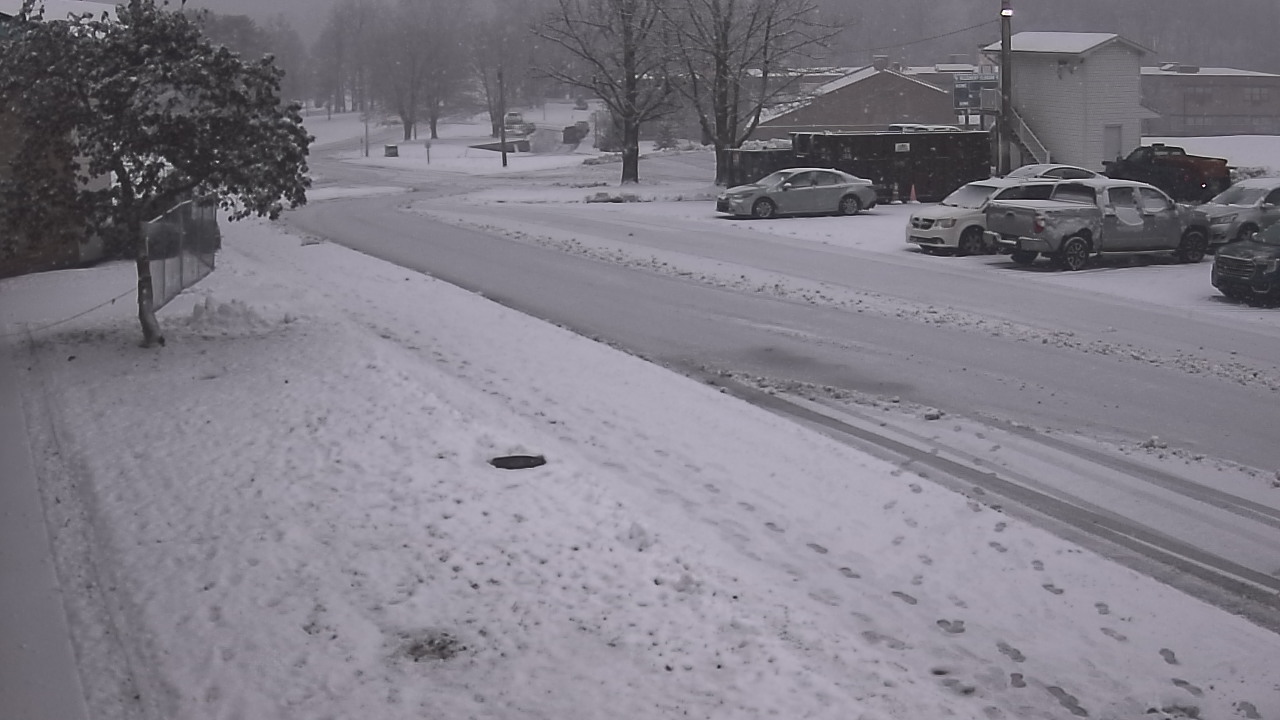 Thumbnail for current weather camera view from Allegheny Clarion Valley SHS in Richland Township, Pennsylvania