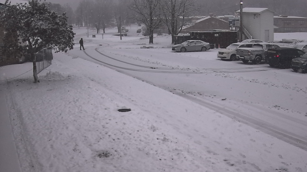 Thumbnail for current weather camera view from Allegheny Clarion Valley SHS in Richland Township, Pennsylvania