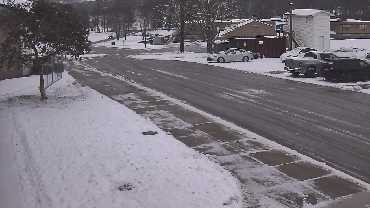 Thumbnail for current weather camera view from Allegheny Clarion Valley SHS in Richland Township, Pennsylvania