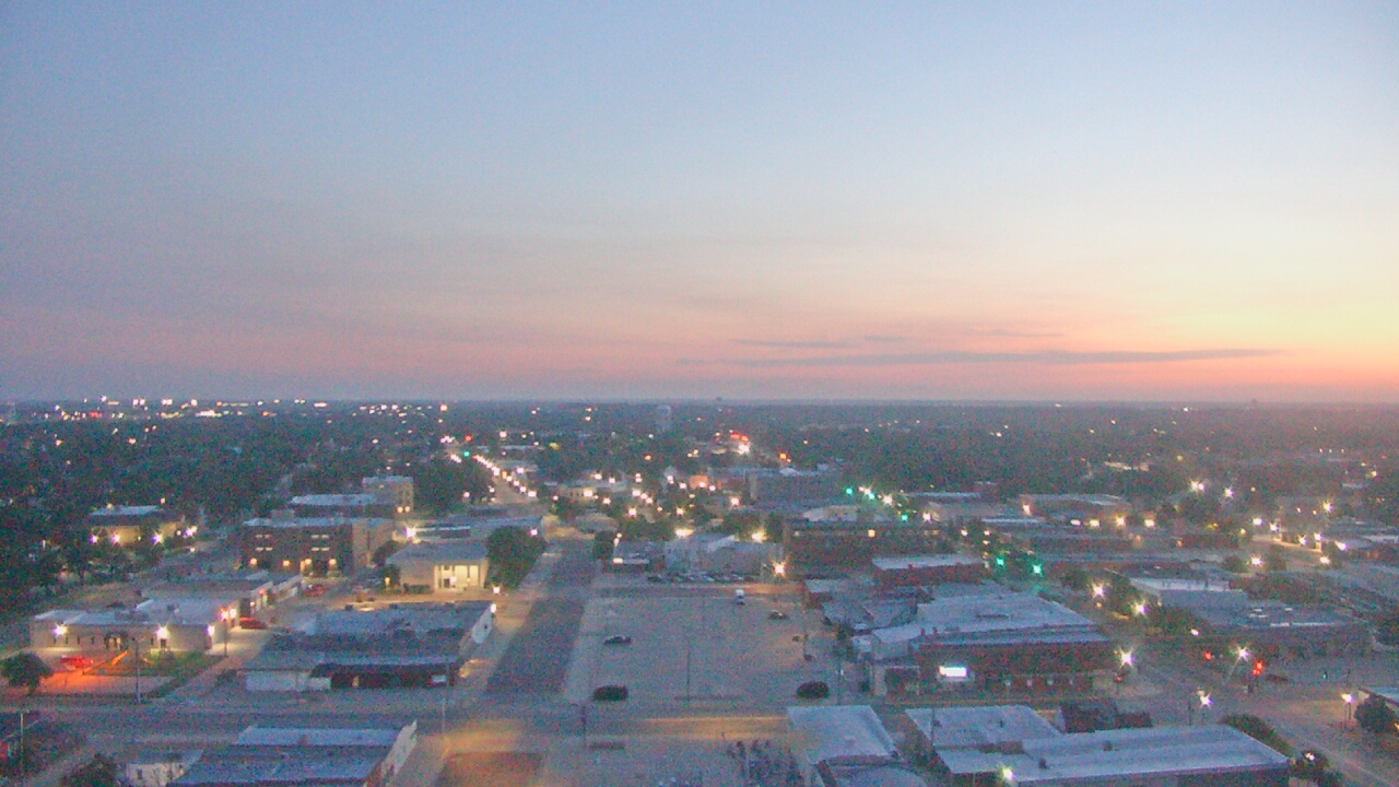 Thumbnail for current weather camera view from Garden City Coop Inc - city center in Garden City, Kansas
