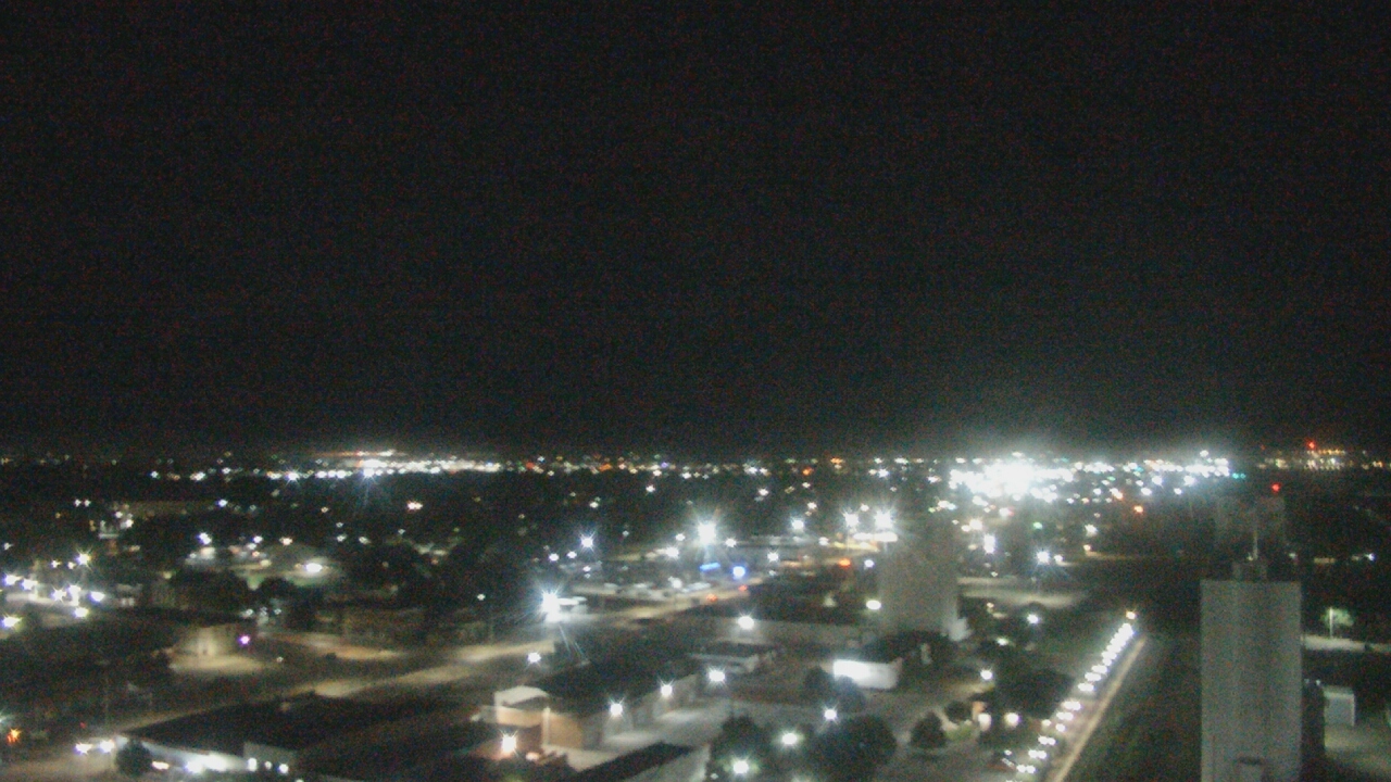 Thumbnail for current weather camera view from Garden City Coop Inc - city center in Garden City, Kansas