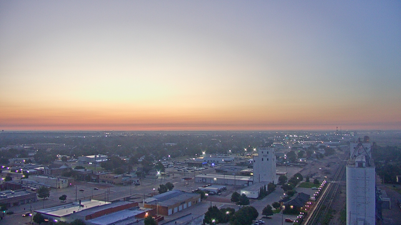 Thumbnail for current weather camera view from Garden City Coop Inc - city center in Garden City, Kansas