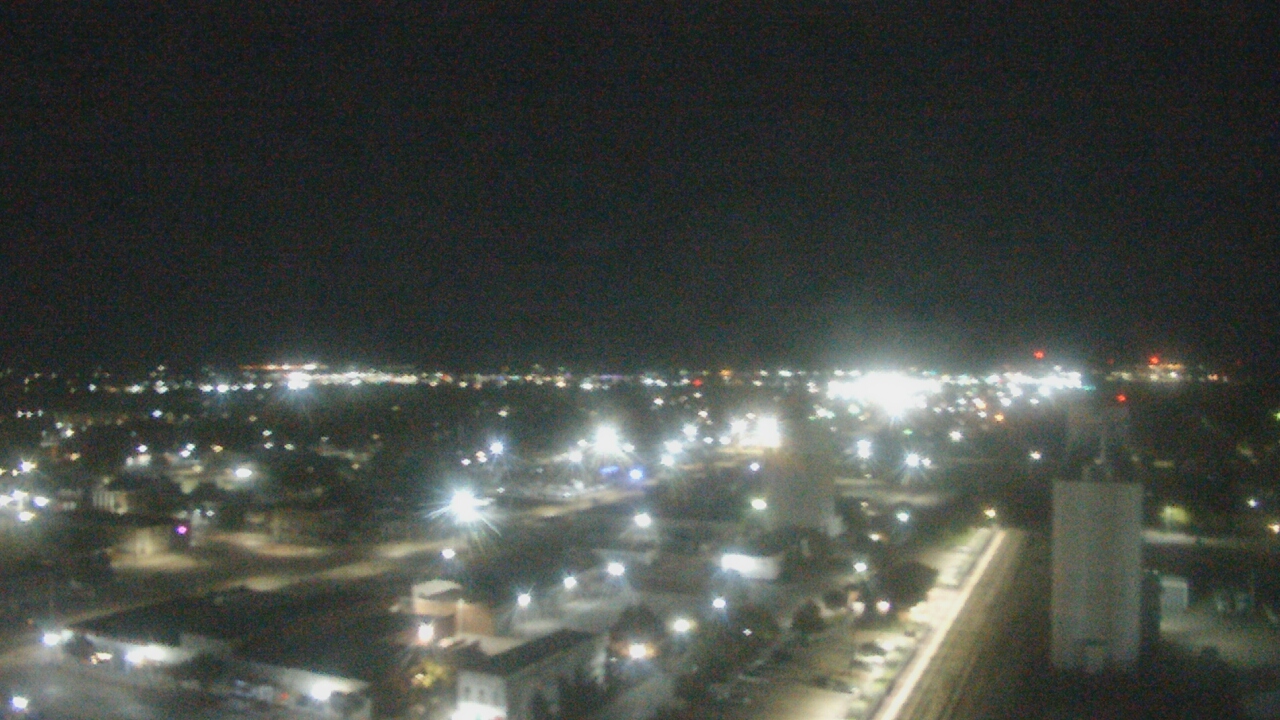 Thumbnail for current weather camera view from Garden City Coop Inc - city center in Garden City, Kansas