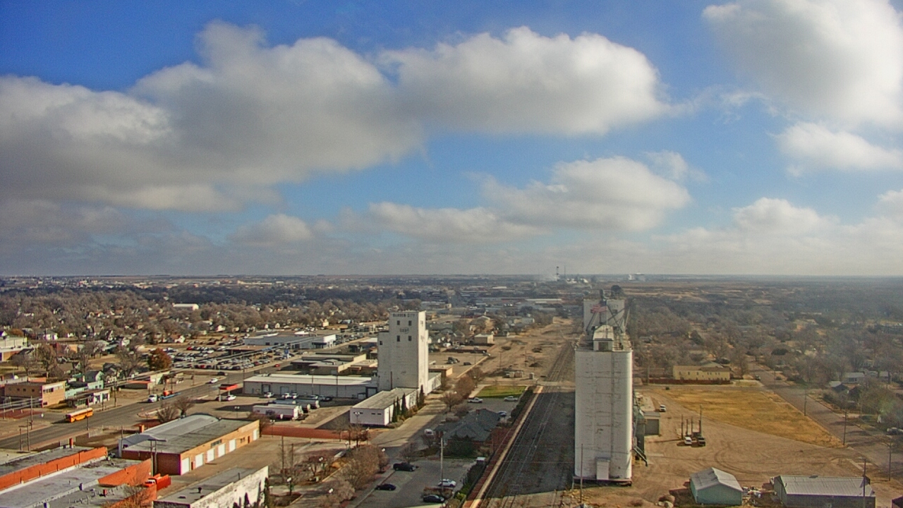 Thumbnail for current weather camera view from Garden City Coop Inc - city center in Garden City, Kansas