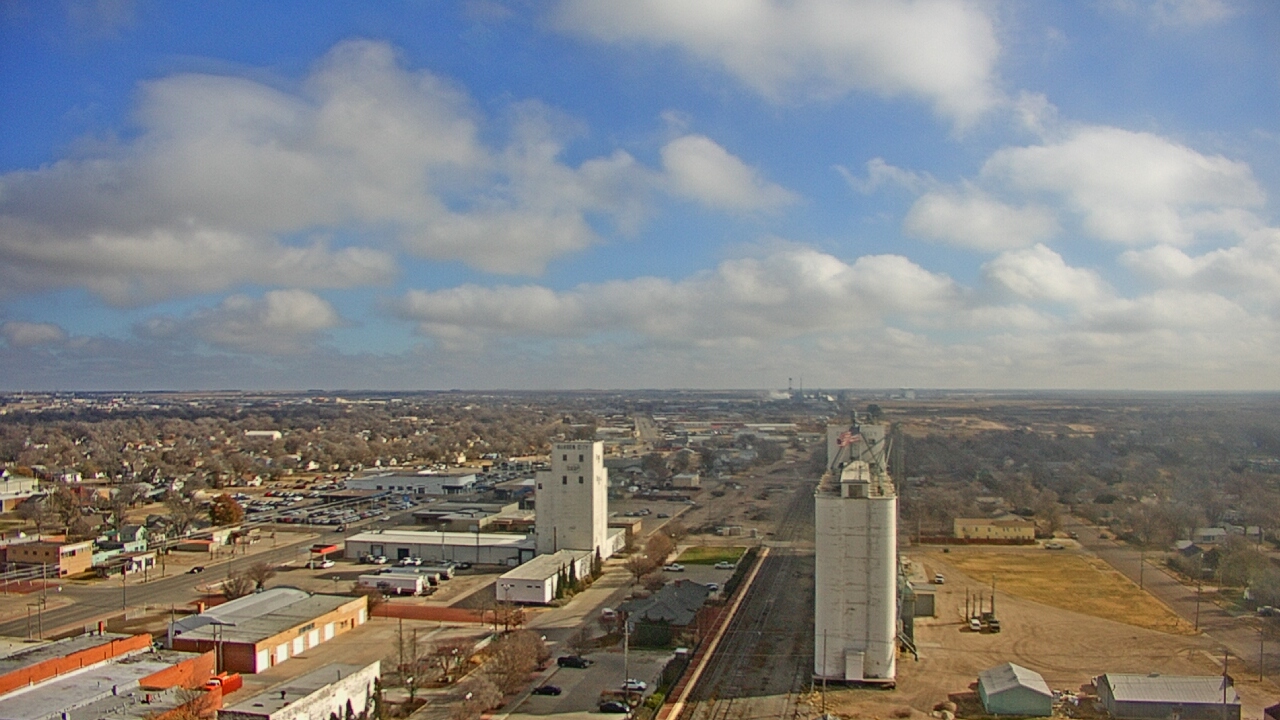 Thumbnail for current weather camera view from Garden City Coop Inc - city center in Garden City, Kansas