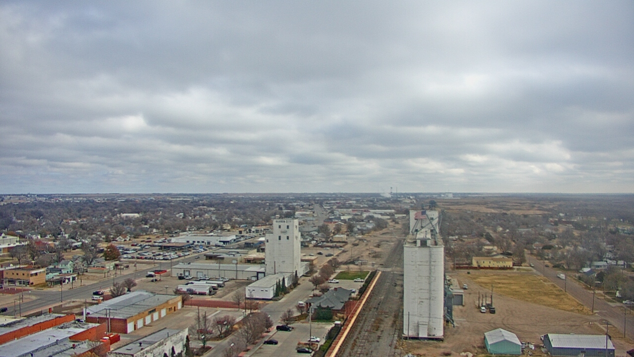 Thumbnail for current weather camera view from Garden City Coop Inc - city center in Garden City, Kansas
