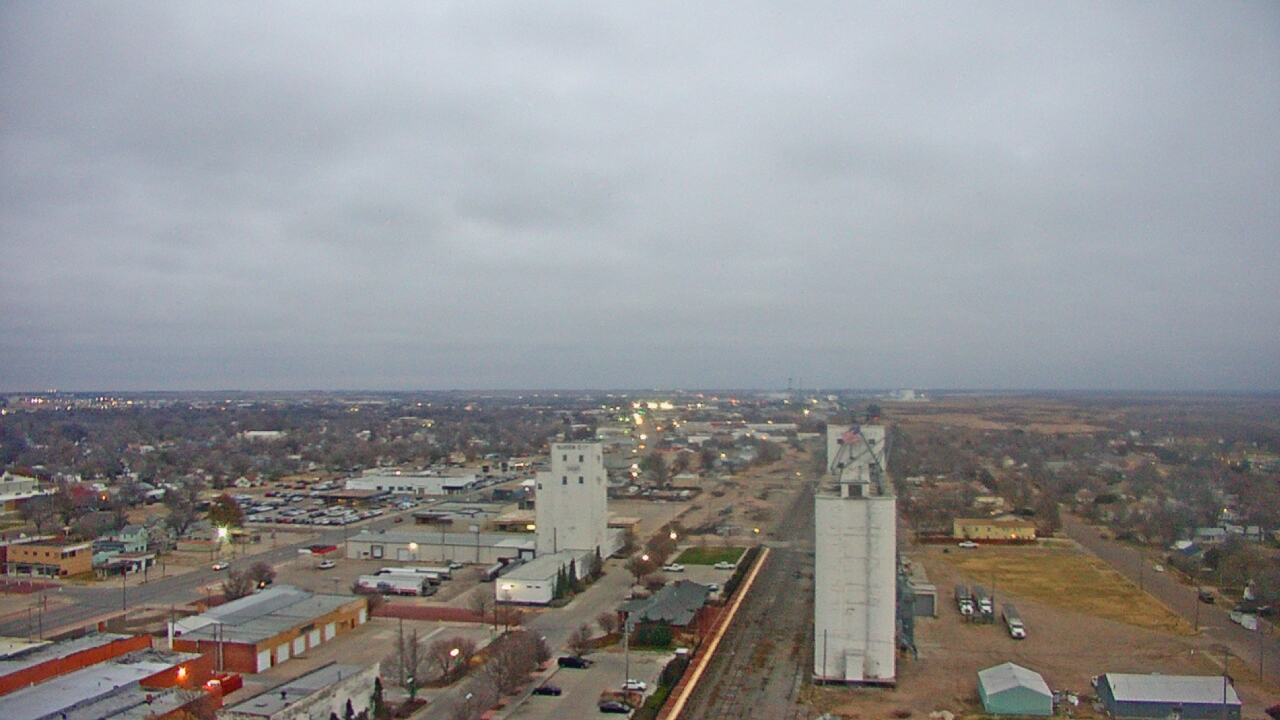 Thumbnail for current weather camera view from Garden City Coop Inc - city center in Garden City, Kansas
