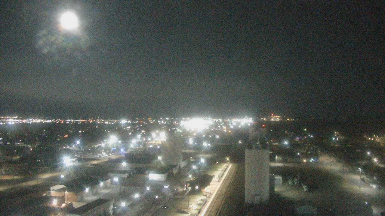 Thumbnail for current weather camera view from Garden City Coop Inc - city center in Garden City, Kansas