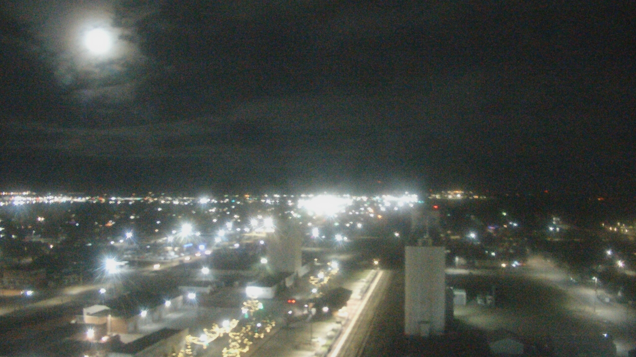 Thumbnail for current weather camera view from Garden City Coop Inc - city center in Garden City, Kansas