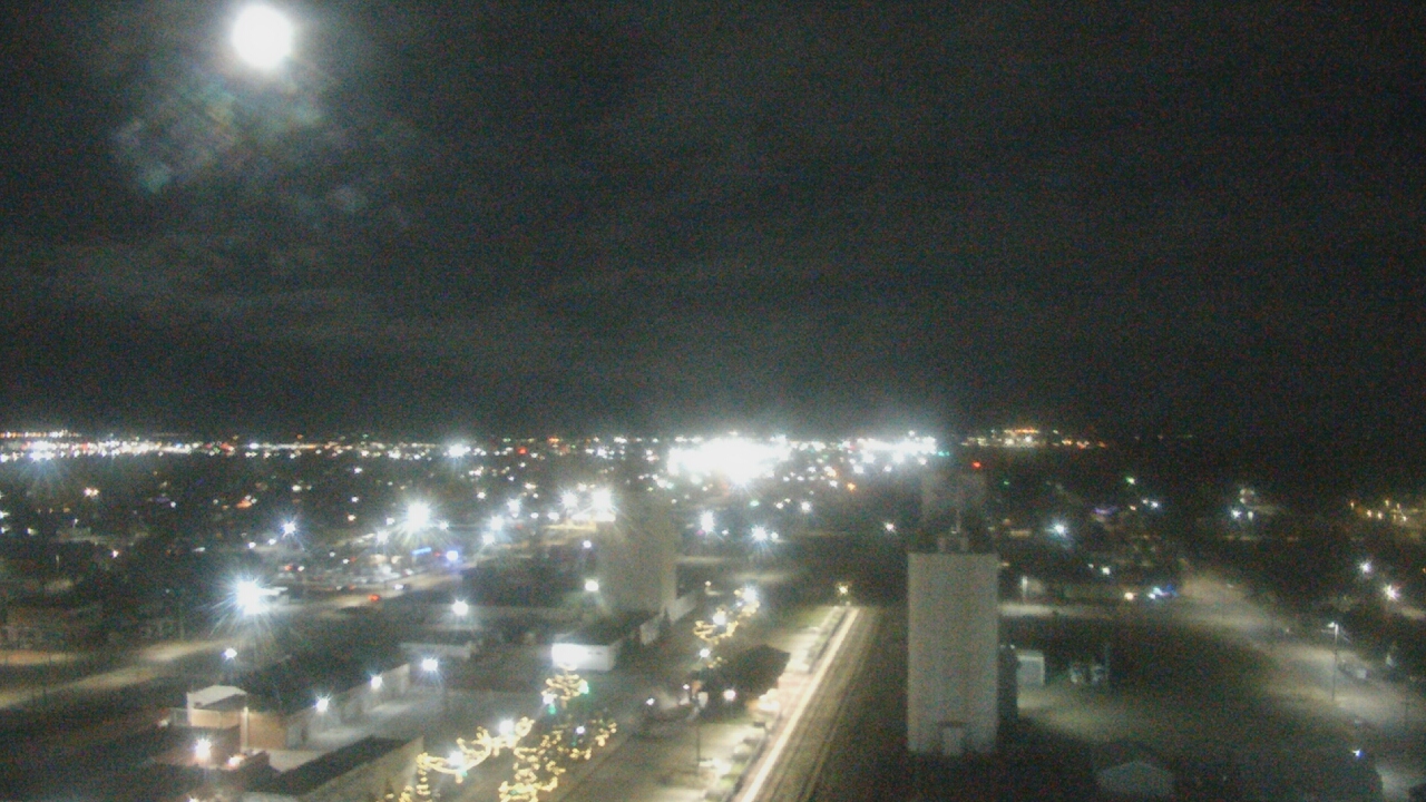 Thumbnail for current weather camera view from Garden City Coop Inc - city center in Garden City, Kansas