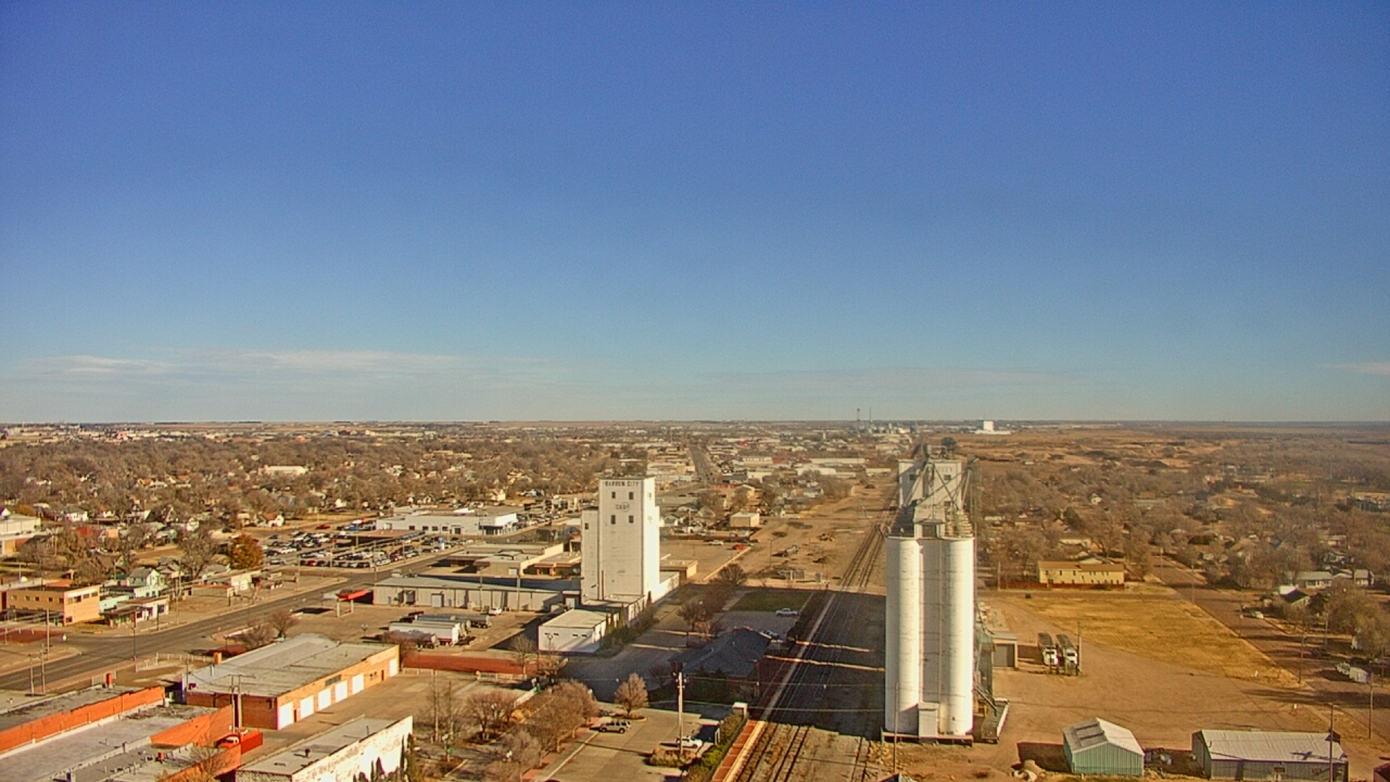 Thumbnail for current weather camera view from Garden City Coop Inc - city center in Garden City, Kansas