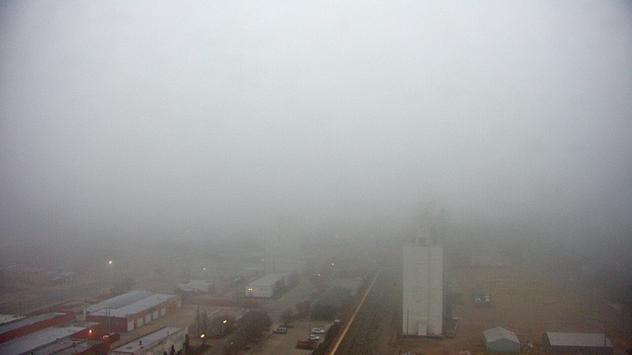 Thumbnail for current weather camera view from Garden City Coop Inc - city center in Garden City, Kansas