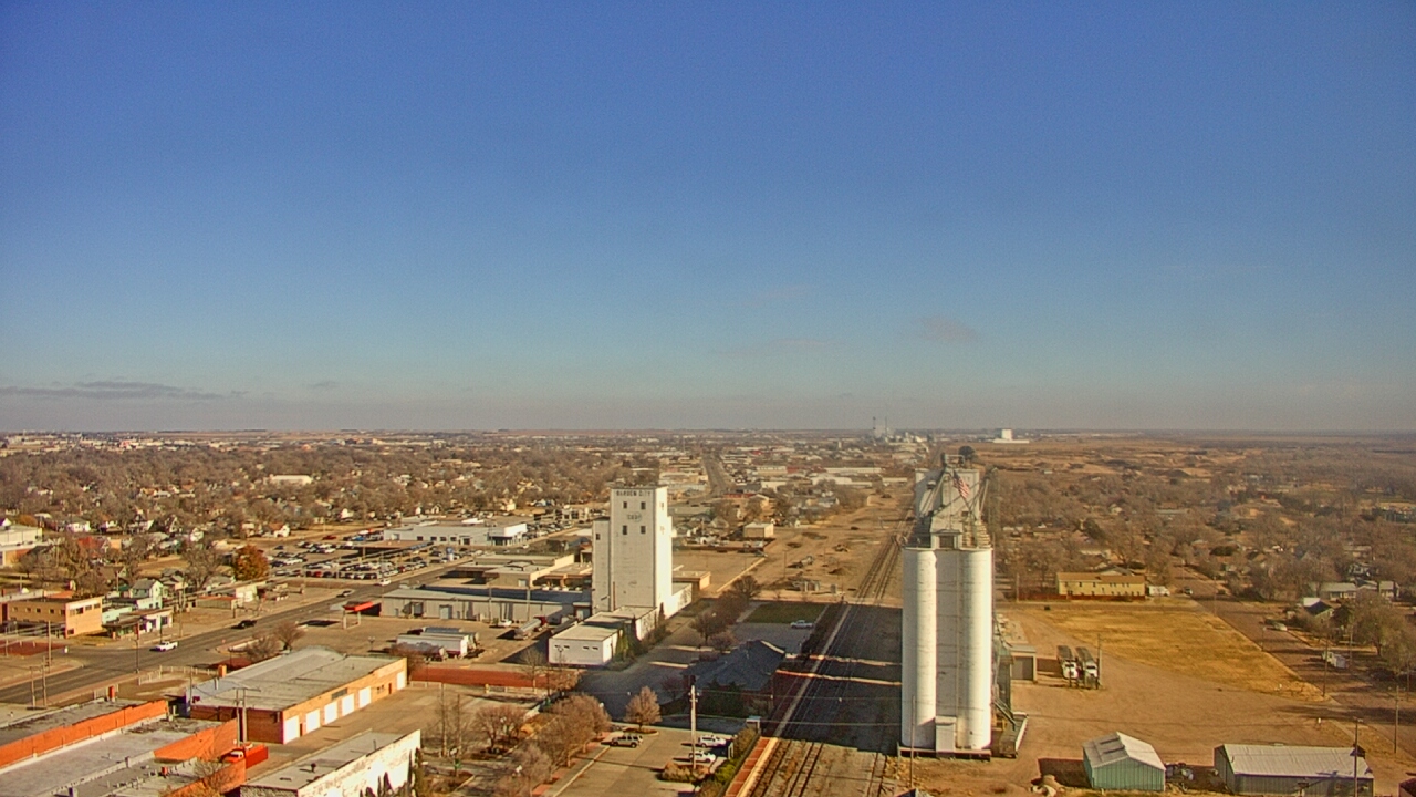 Thumbnail for current weather camera view from Garden City Coop Inc - city center in Garden City, Kansas