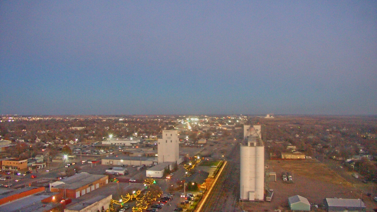 Thumbnail for current weather camera view from Garden City Coop Inc - city center in Garden City, Kansas
