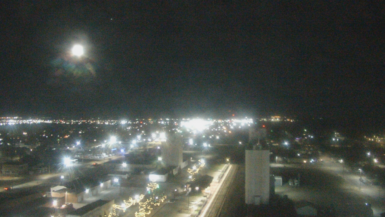 Thumbnail for current weather camera view from Garden City Coop Inc - city center in Garden City, Kansas