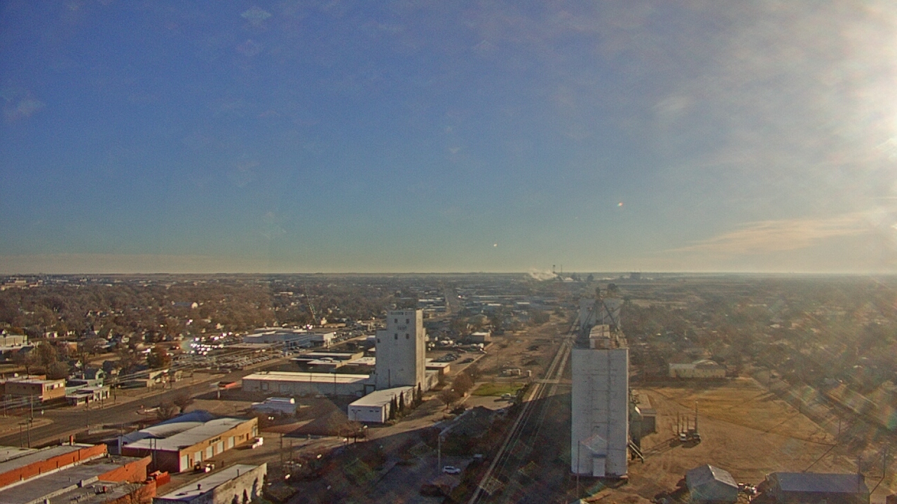 Thumbnail for current weather camera view from Garden City Coop Inc - city center in Garden City, Kansas
