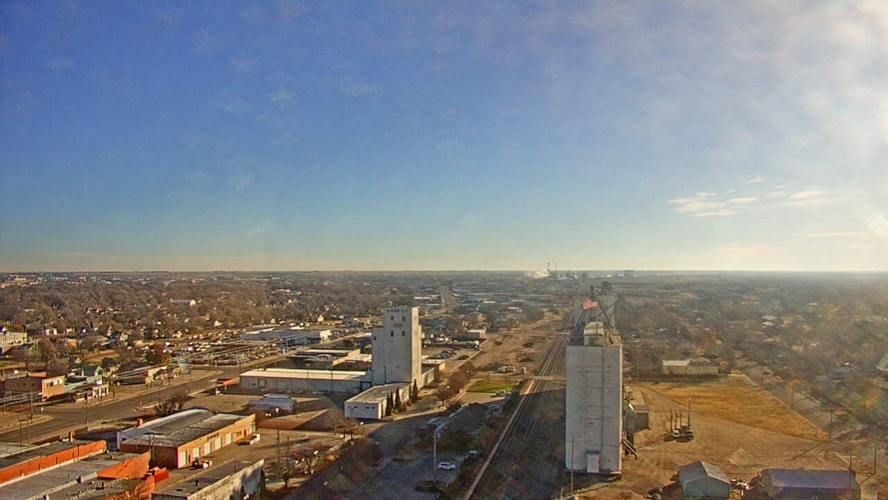Thumbnail for current weather camera view from Garden City Coop Inc - city center in Garden City, Kansas