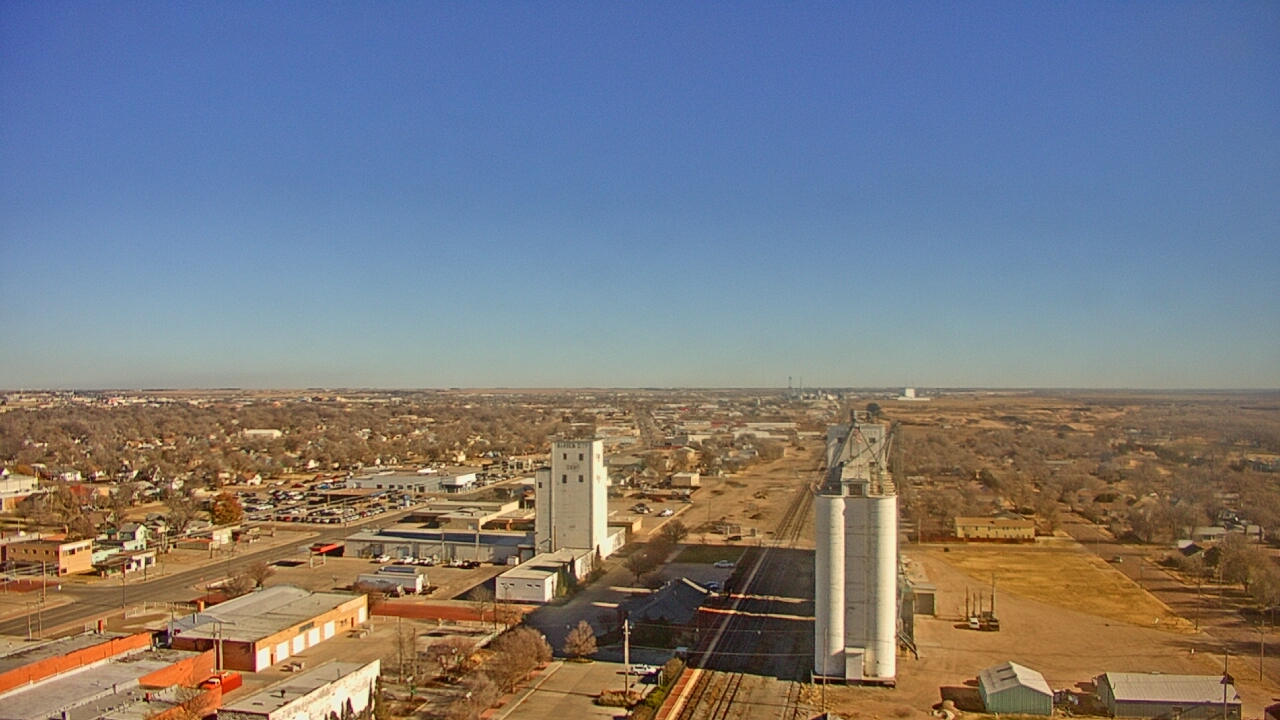 Thumbnail for current weather camera view from Garden City Coop Inc - city center in Garden City, Kansas