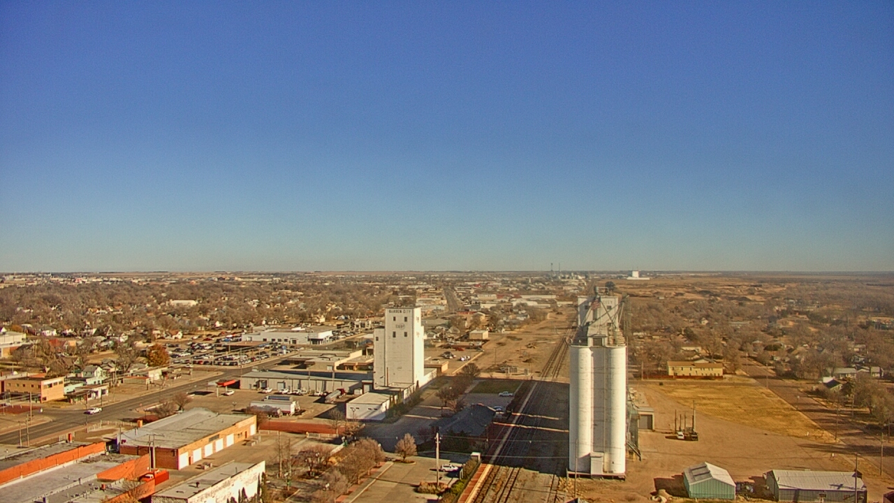 Thumbnail for current weather camera view from Garden City Coop Inc - city center in Garden City, Kansas