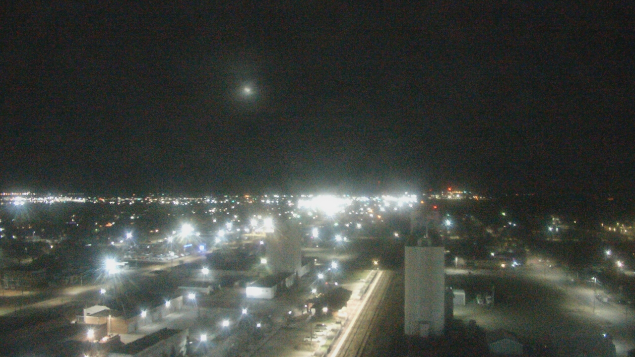 Thumbnail for current weather camera view from Garden City Coop Inc - city center in Garden City, Kansas