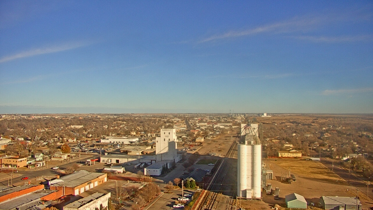 Thumbnail for current weather camera view from Garden City Coop Inc - city center in Garden City, Kansas