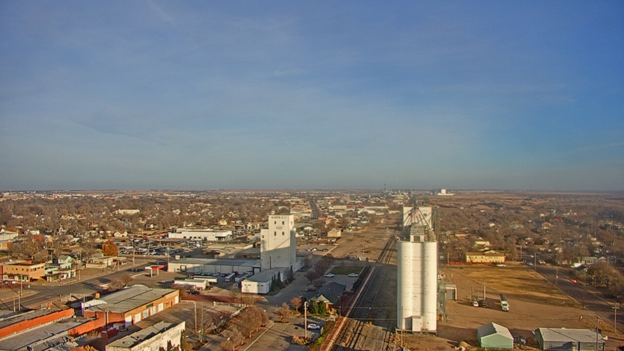 Thumbnail for current weather camera view from Garden City Coop Inc - city center in Garden City, Kansas