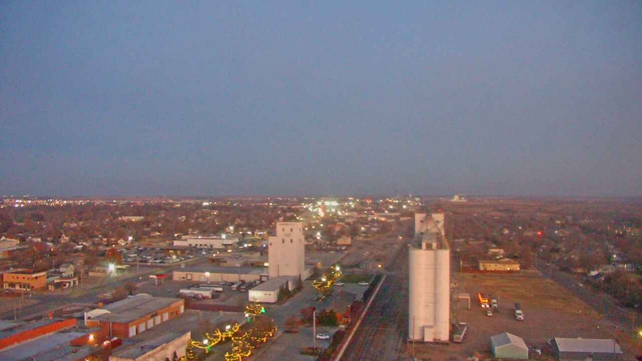 Thumbnail for current weather camera view from Garden City Coop Inc - city center in Garden City, Kansas