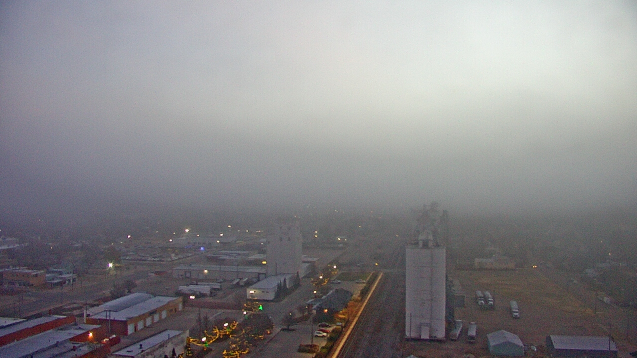 Thumbnail for current weather camera view from Garden City Coop Inc - city center in Garden City, Kansas