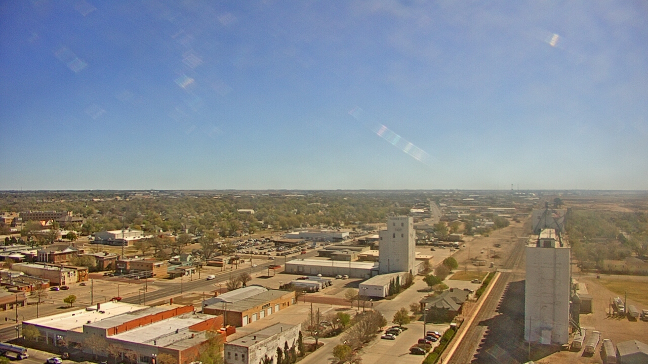 Thumbnail for current weather camera view from Garden City Coop Inc - city center in Garden City, Kansas