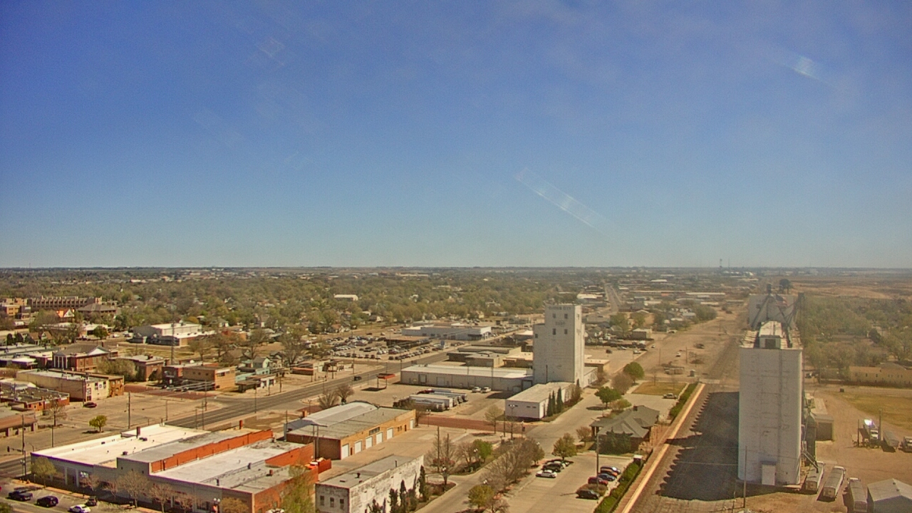 Thumbnail for current weather camera view from Garden City Coop Inc - city center in Garden City, Kansas