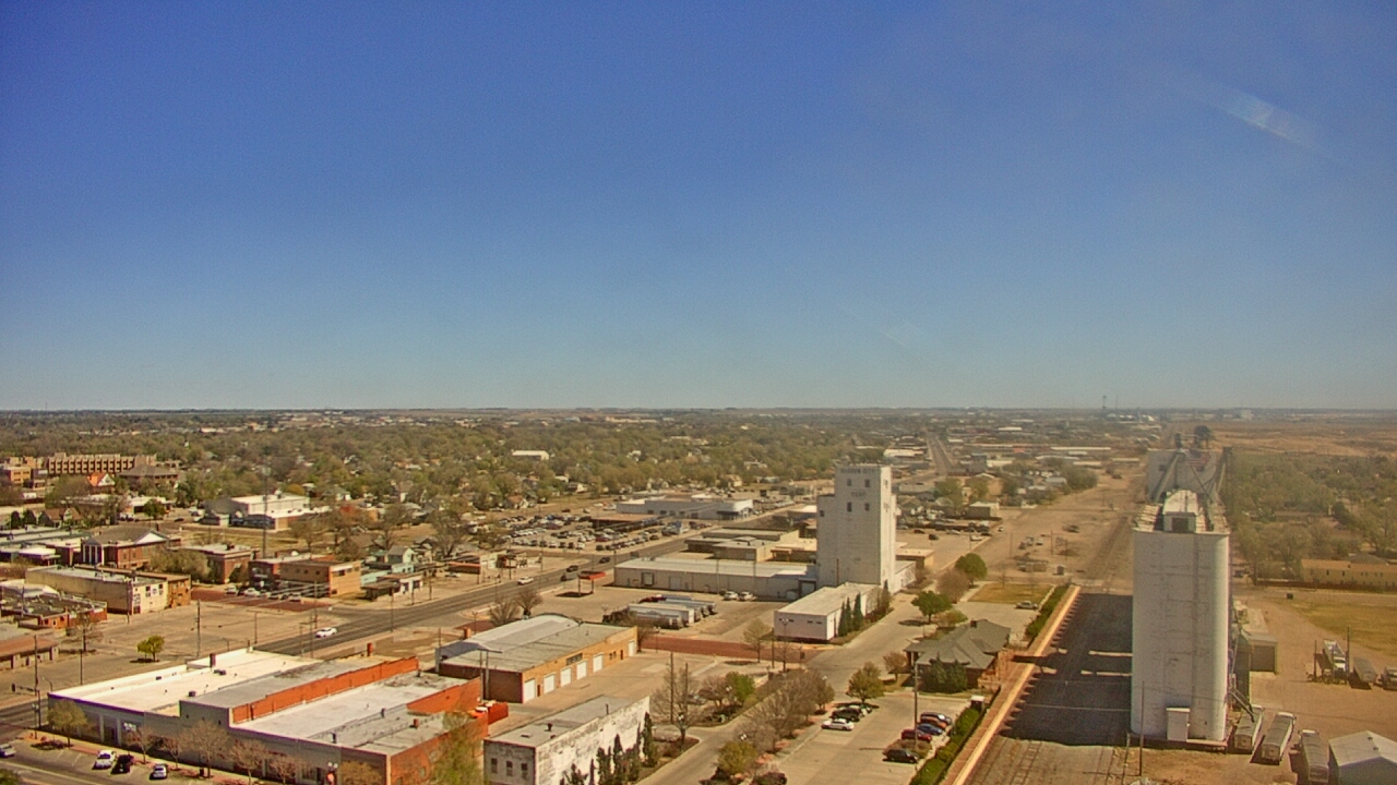 Thumbnail for current weather camera view from Garden City Coop Inc - city center in Garden City, Kansas