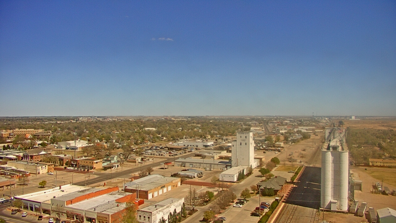 Thumbnail for current weather camera view from Garden City Coop Inc - city center in Garden City, Kansas