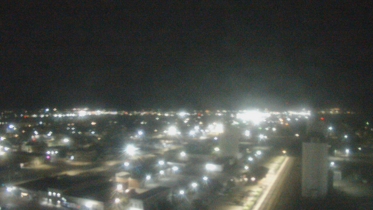 Thumbnail for current weather camera view from Garden City Coop Inc - city center in Garden City, Kansas