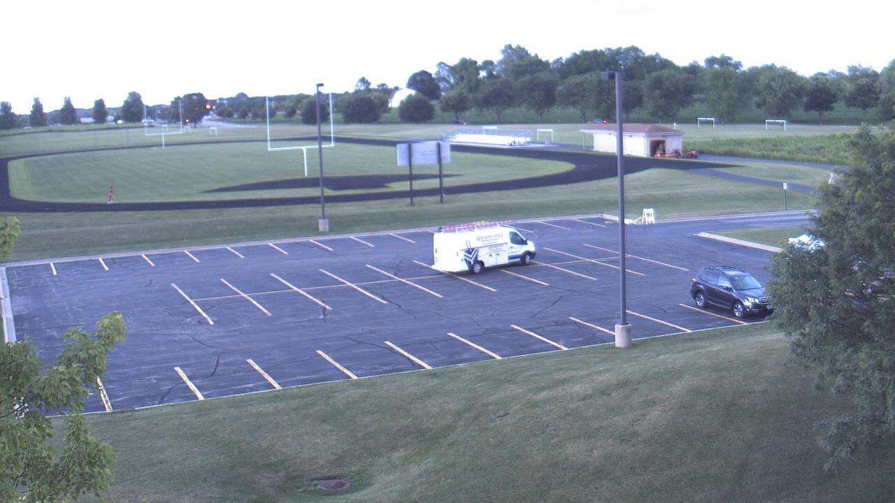 Thumbnail for current weather camera view from Geneva MS in Geneva, Illinois