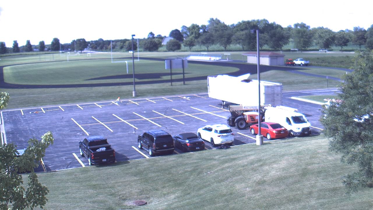 Thumbnail for current weather camera view from Geneva MS in Geneva, Illinois