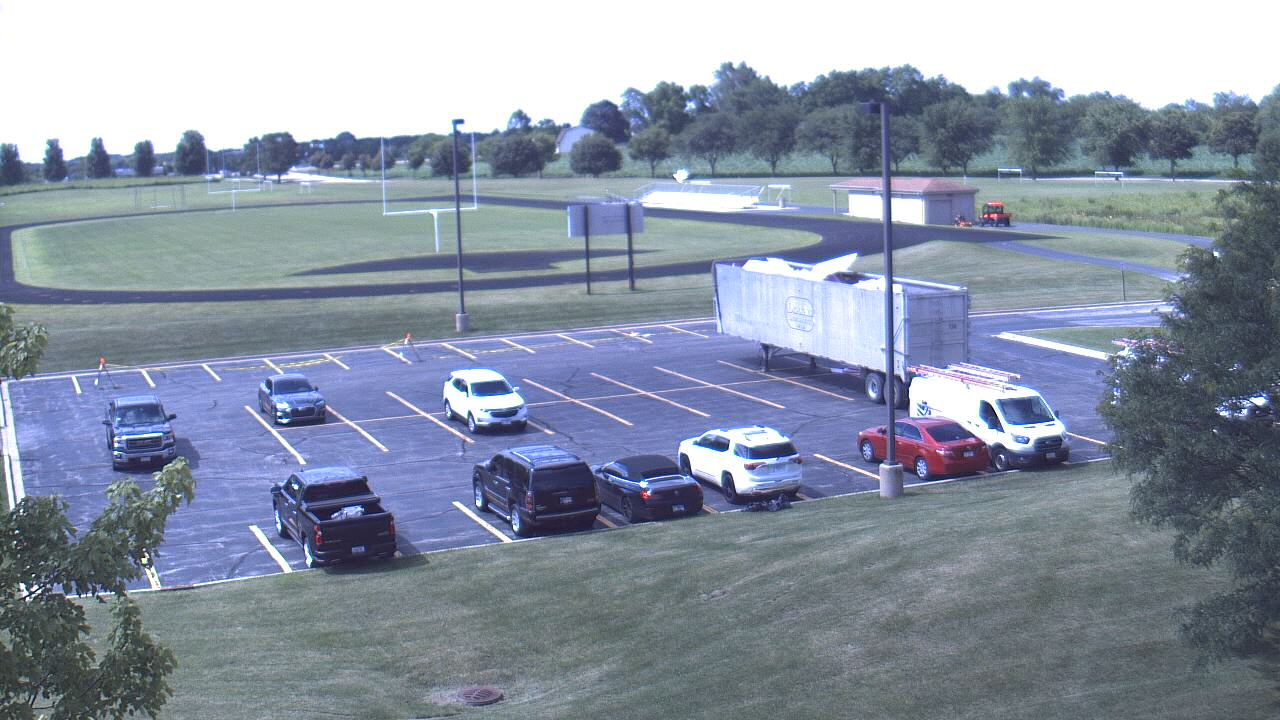 Thumbnail for current weather camera view from Geneva MS in Geneva, Illinois