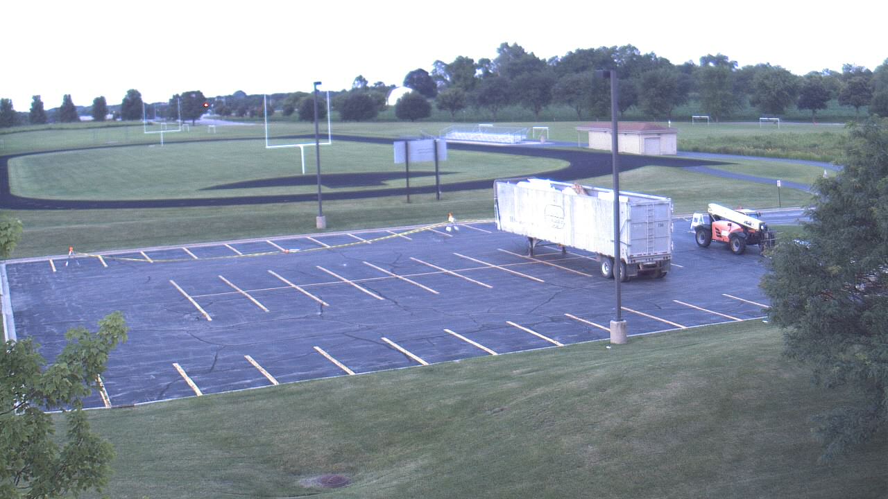 Thumbnail for current weather camera view from Geneva MS in Geneva, Illinois