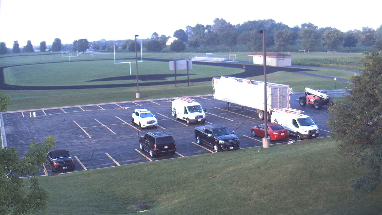 Thumbnail for current weather camera view from Geneva MS in Geneva, Illinois