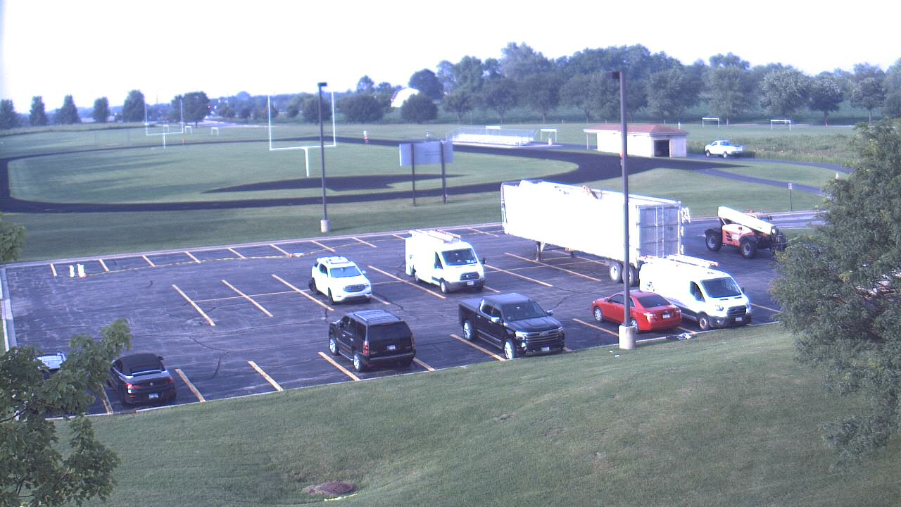 Thumbnail for current weather camera view from Geneva MS in Geneva, Illinois