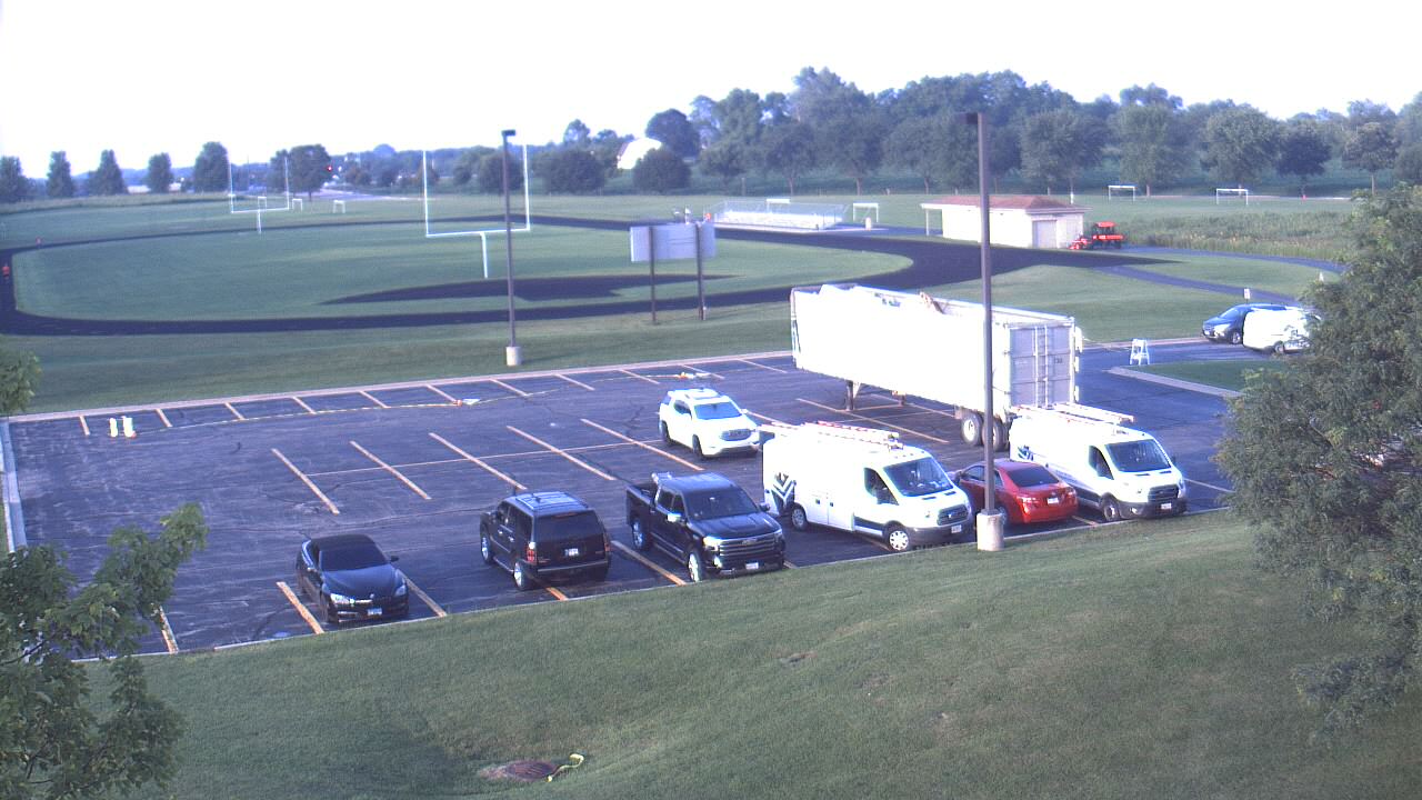 Thumbnail for current weather camera view from Geneva MS in Geneva, Illinois
