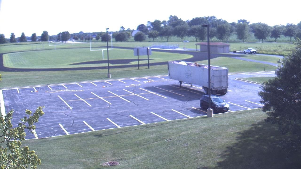 Thumbnail for current weather camera view from Geneva MS in Geneva, Illinois