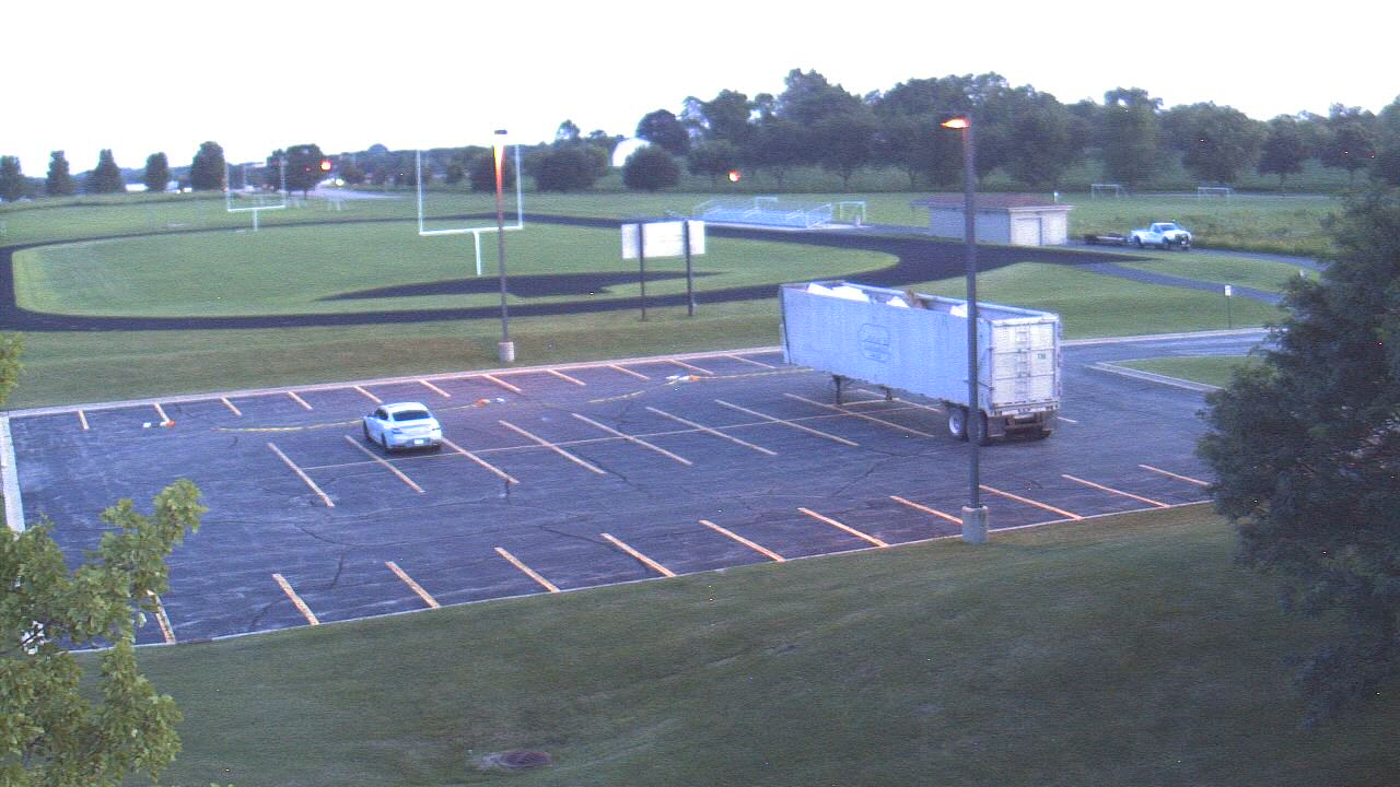 Thumbnail for current weather camera view from Geneva MS in Geneva, Illinois
