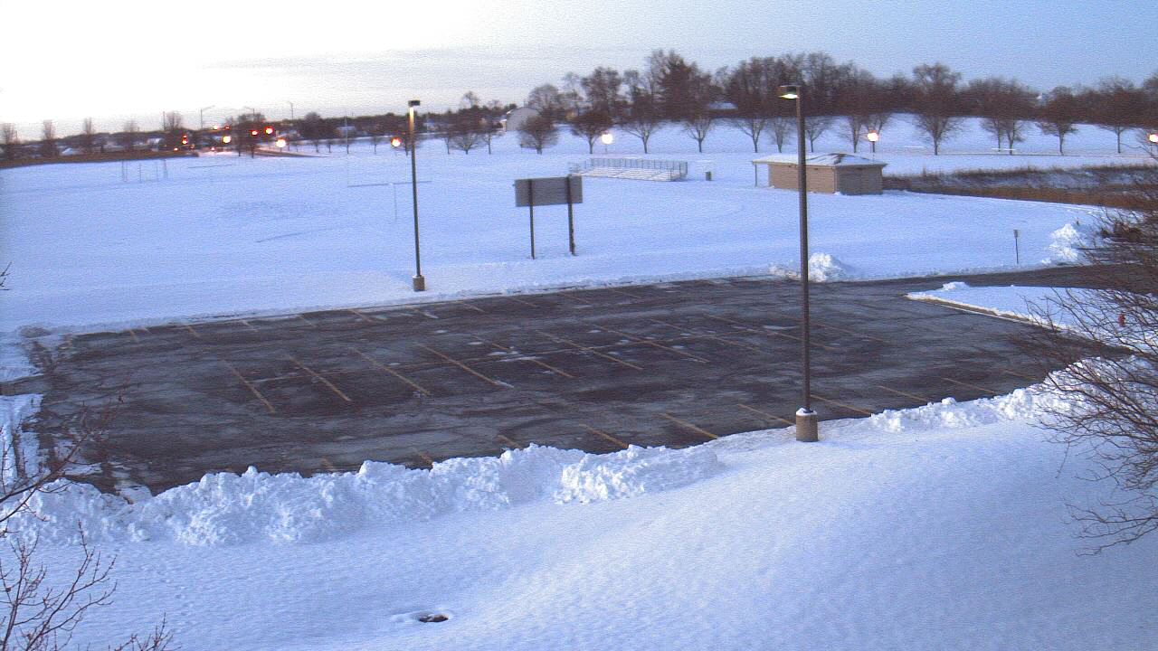 Thumbnail for current weather camera view from Geneva MS in Geneva, Illinois